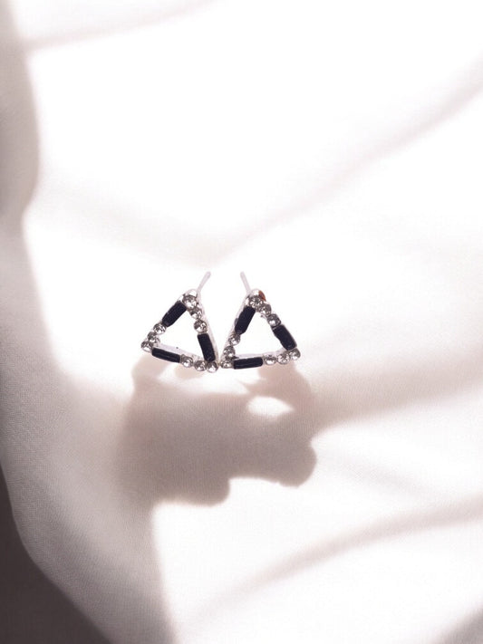 Minimalist Triangle Earring
